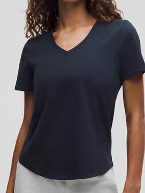 Lululemon Love V-Neck T-Shirt True Navy Sz 14